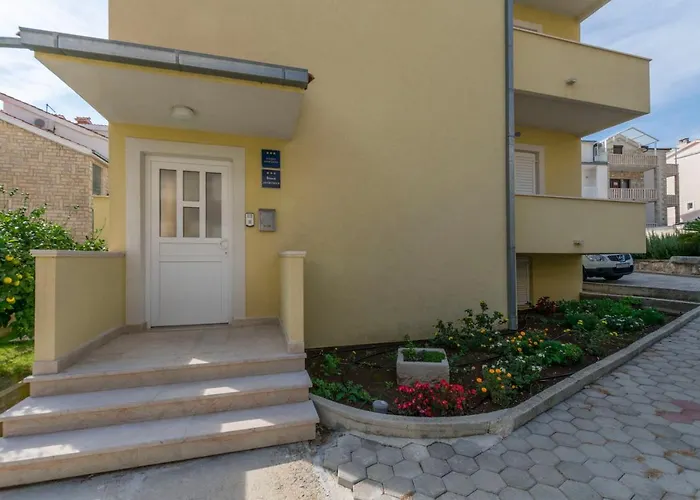 Dora Appartement Duće