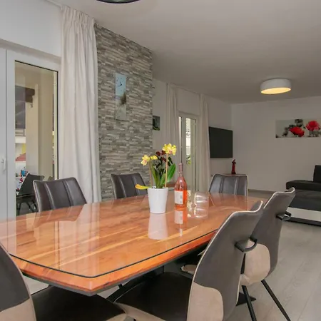 Apartament Dora Duće