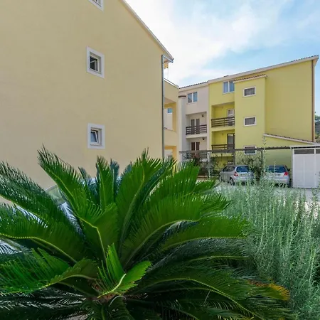 Apartment Dora Duce